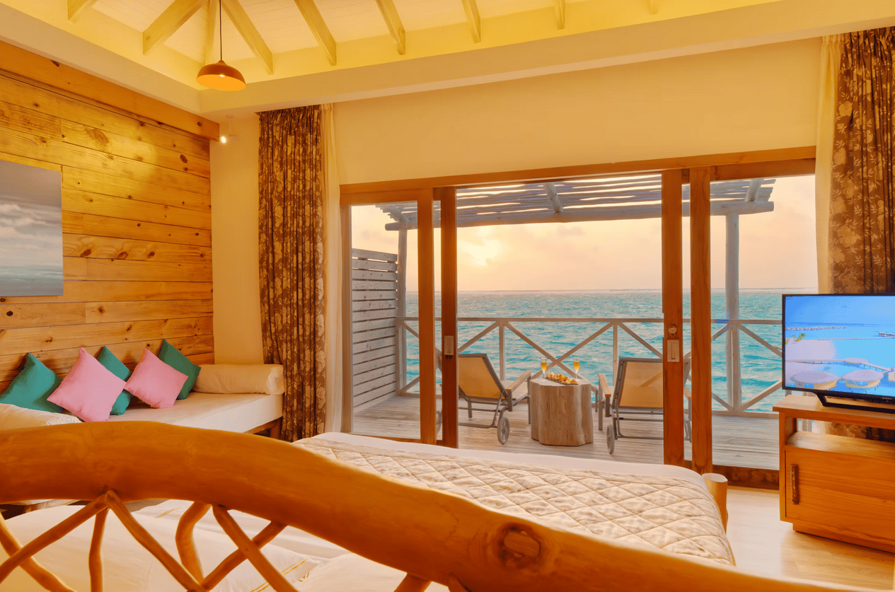 Lagoon Suite · Over-water · suite